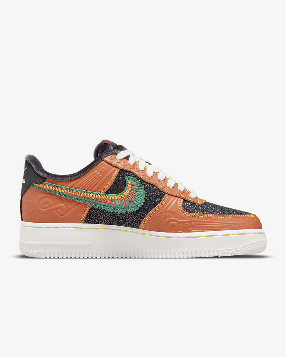 Nike Air Force 1 '07 LX Men's Shoes. Nike IN